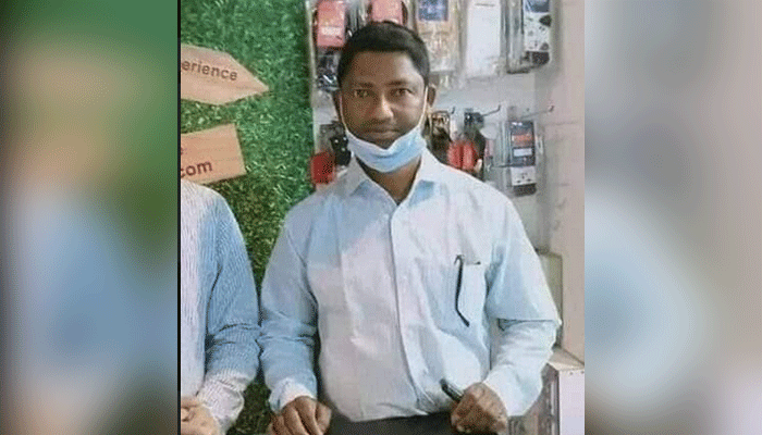 দুর্বৃত্ততের হামলায় প্রধান শিক্ষক নিহত