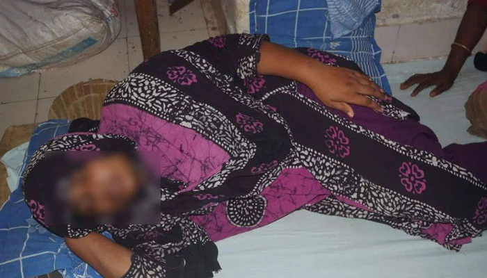 ‘ছেলেকে এত দুধ খাওয়ানো যাবে না’ বলেই স্ত্রীকে পেটালেন স্বামী