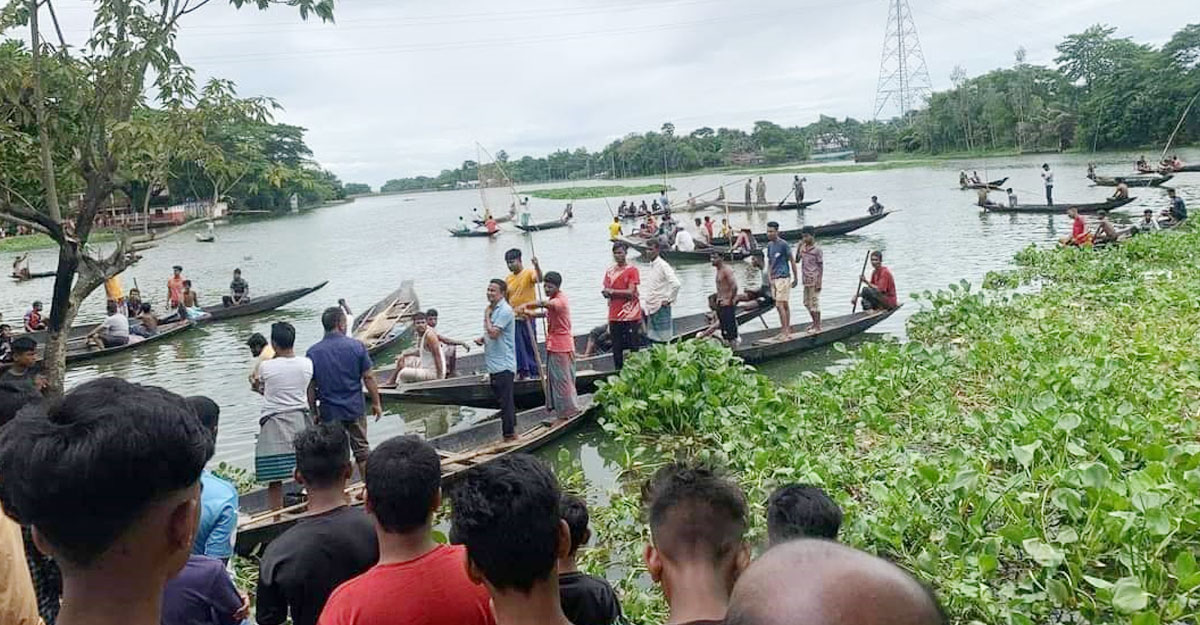 স্কুলে যাওয়ার পথে নৌকা ডুবে শিক্ষার্থীর মৃত্যু